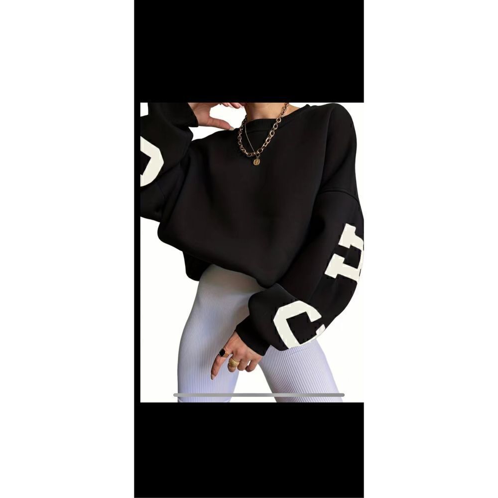 🔥🔥Over sized Casual print, drop shoulder, long sleeve sweatshirt. By Jo